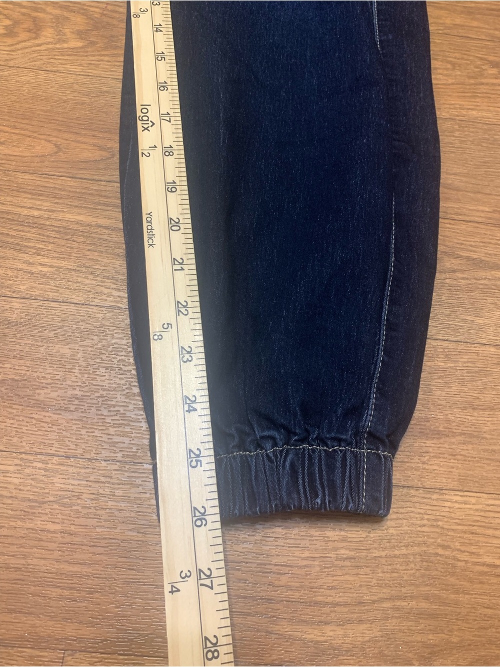 Women’s Dark Blue Cargo Jogger Jeans
Size 15 - Picture 9 of 13